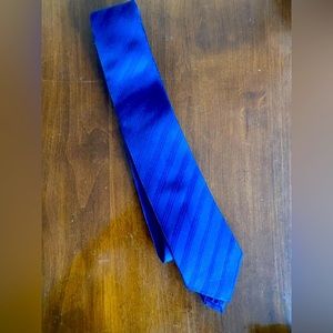 NWT Blue Uniqlo Tie